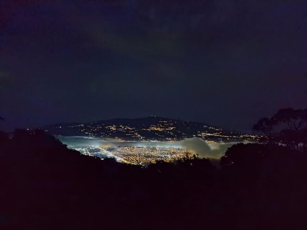 San Isidro  Escapadita Al Bosque מראה חיצוני תמונה
